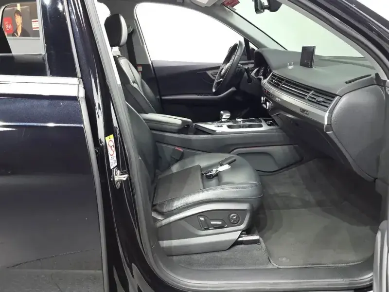 2019 Audi Q7 с пробегом 92 124 км