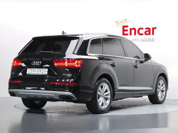 2019 Audi Q7 с пробегом 78 720 км