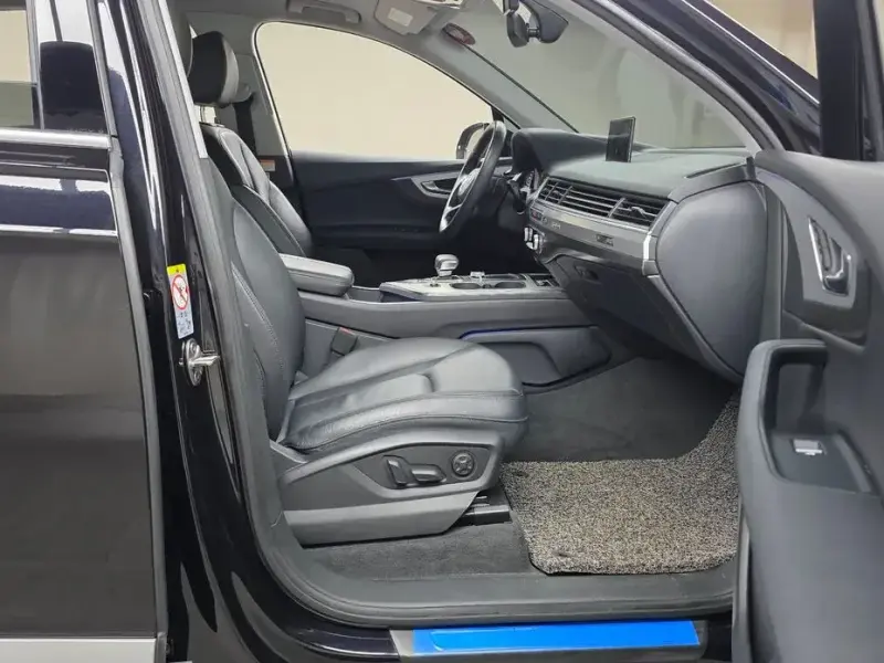 2019 Audi Q7 с пробегом 78 720 км