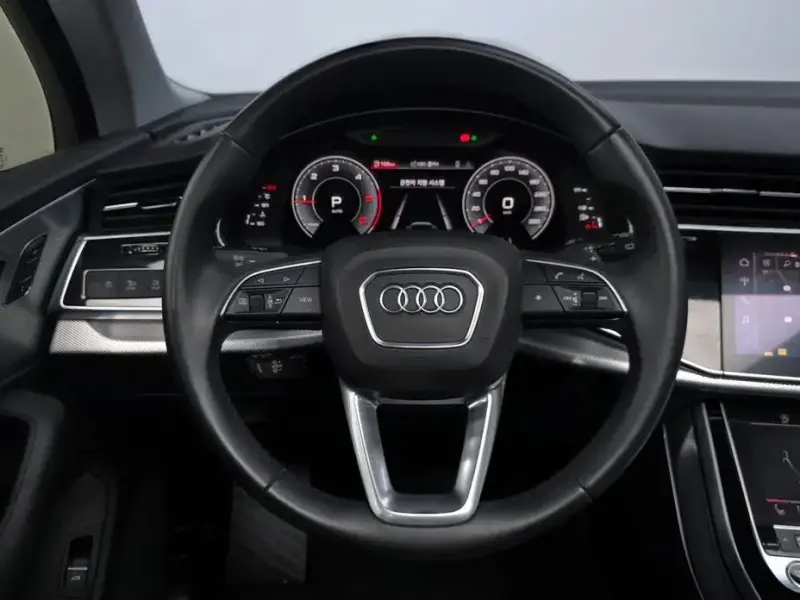 2021 Audi Q7 с пробегом 29 471 км