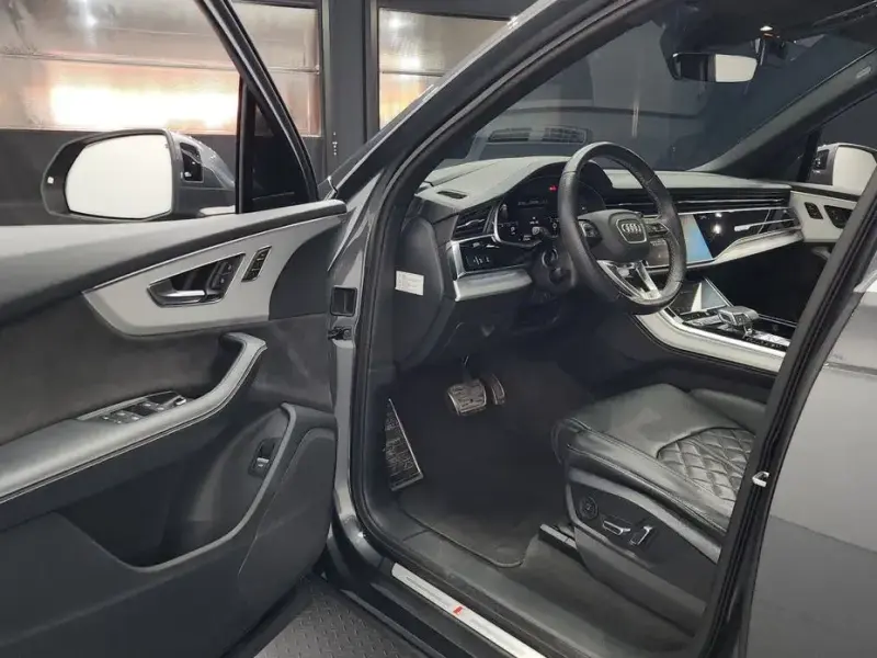 2021 Audi Q7 с пробегом 56 524 км