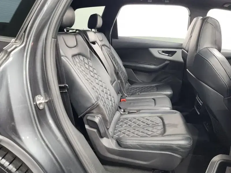 2021 Audi Q7 с пробегом 56 524 км