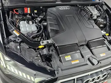 2022 Audi Q7 с пробегом 77 281 км
