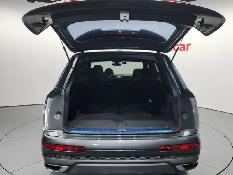 2021 Audi Q7 с пробегом 56 524 км