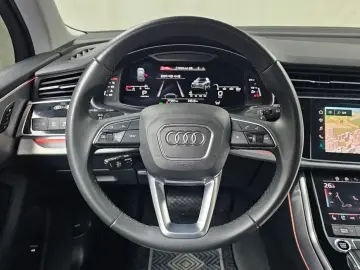 2022 Audi Q7 с пробегом 77 281 км