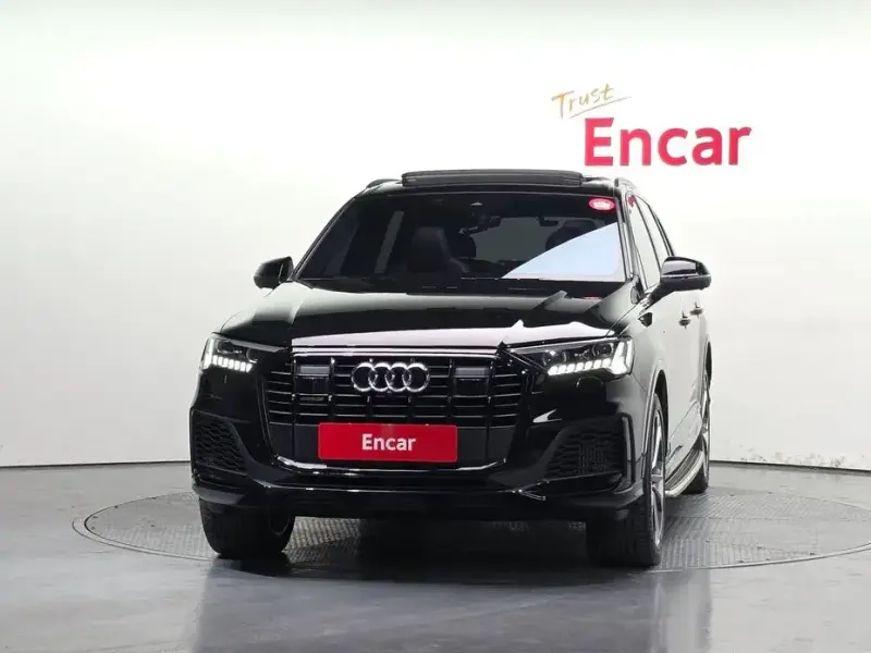 2023 Audi Q7 с пробегом 56 750 км