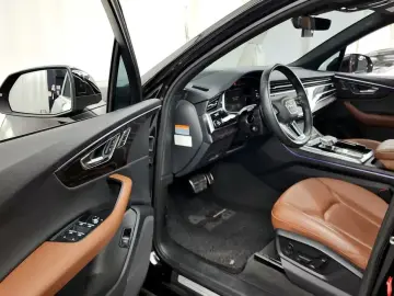 2021 Audi Q7 с пробегом 63 592 км