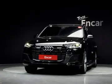 2022 Audi Q7 с пробегом 37 871 км