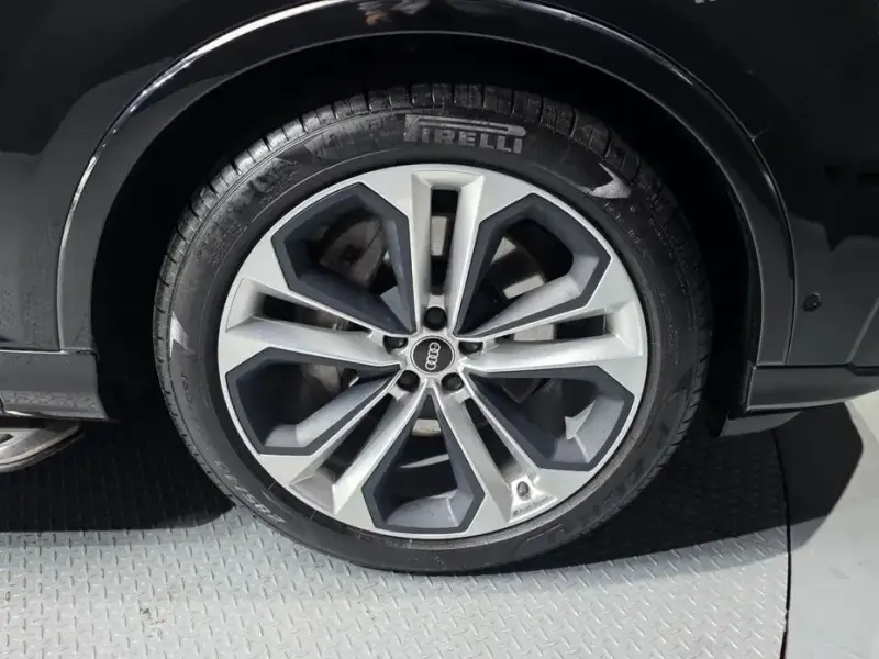 2022 Audi Q7 с пробегом 37 871 км