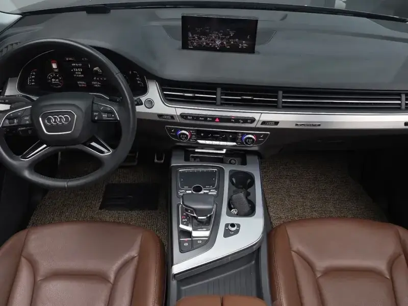 2019 Audi Q7 с пробегом 97 033 км