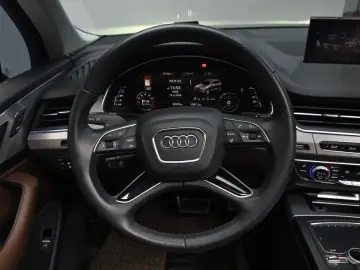 2019 Audi Q7 с пробегом 97 033 км