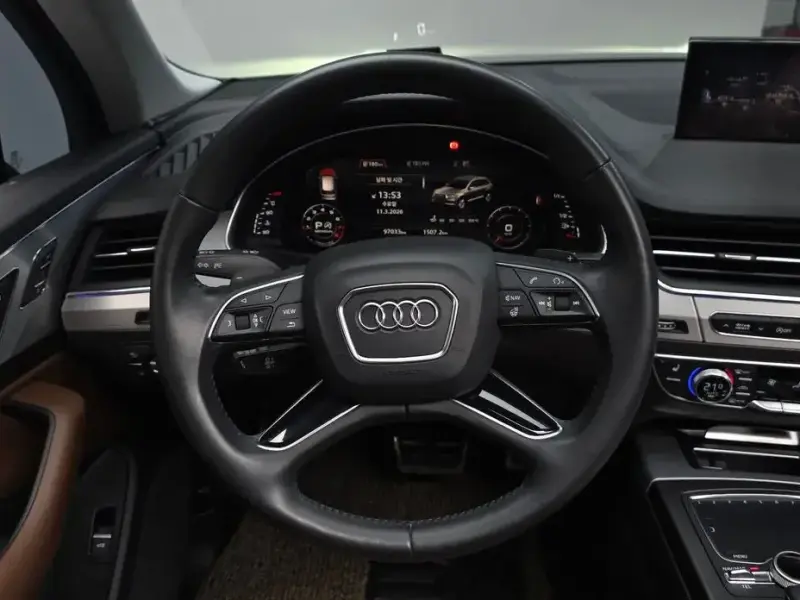 2019 Audi Q7 с пробегом 97 033 км