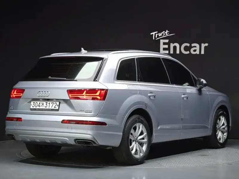2019 Audi Q7 с пробегом 130 318 км