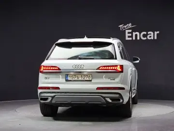 2021 Audi Q7 с пробегом 81 534 км