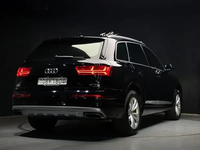 2019 Audi Q7 с пробегом 78 218 км