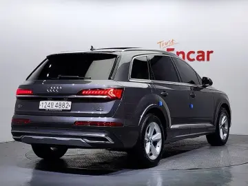 2020 Audi Q7 с пробегом 44 222 км