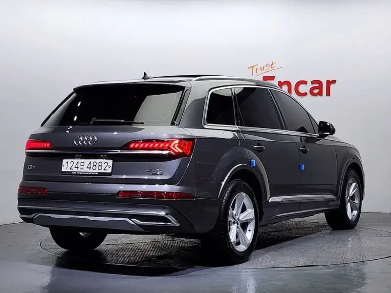 2020 Audi Q7 с пробегом 44 222 км