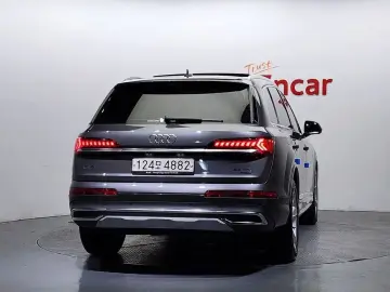 2020 Audi Q7 с пробегом 44 222 км