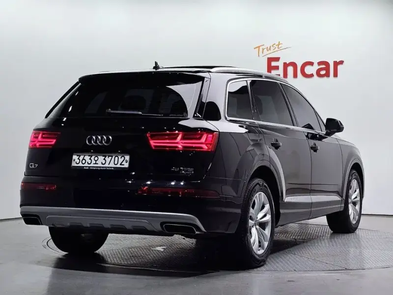 2019 Audi Q7 с пробегом 68 108 км
