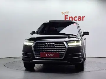 2019 Audi Q7 с пробегом 68 108 км