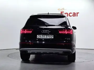 2019 Audi Q7 с пробегом 68 108 км