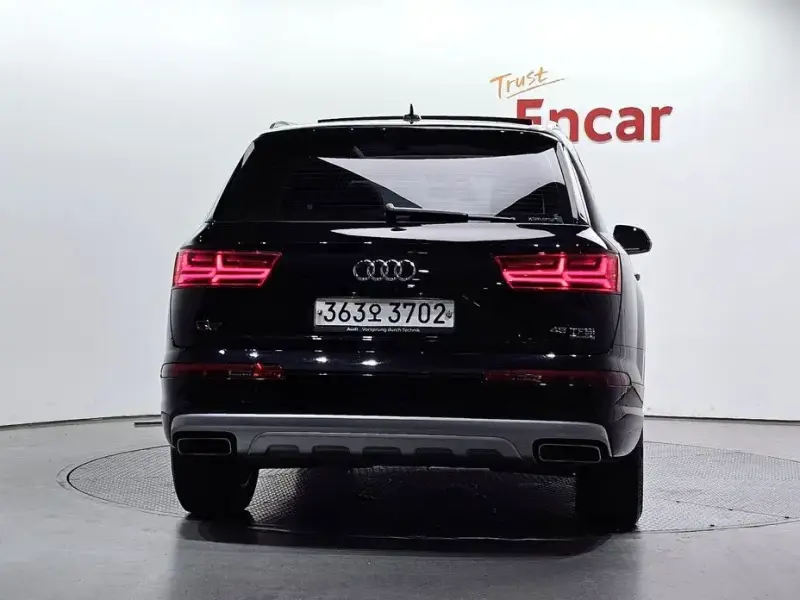 2019 Audi Q7 с пробегом 68 108 км