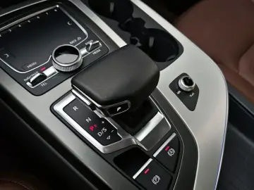 2019 Audi Q7 с пробегом 68 108 км