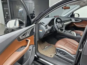 2019 Audi Q7 с пробегом 68 108 км