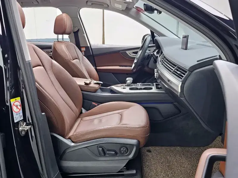 2019 Audi Q7 с пробегом 68 108 км