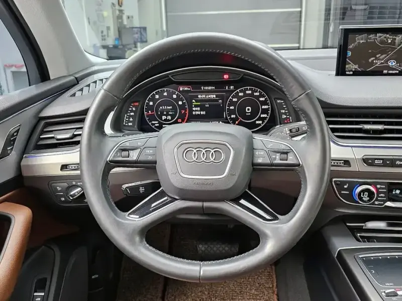 2019 Audi Q7 с пробегом 68 108 км