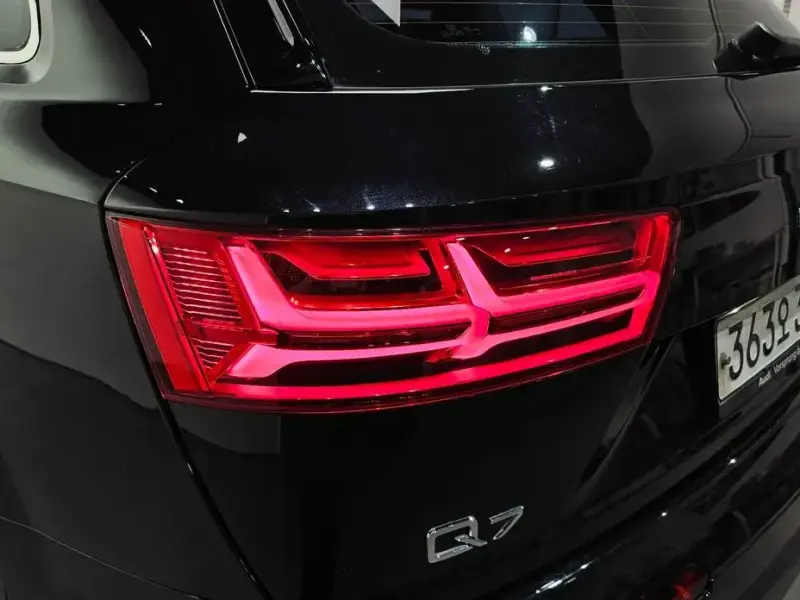 2019 Audi Q7 с пробегом 68 108 км