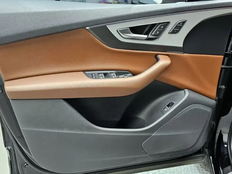 2019 Audi Q7 с пробегом 68 108 км