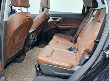 2019 Audi Q7 с пробегом 68 108 км