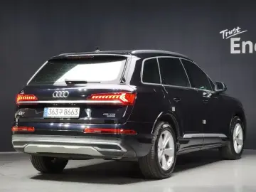 2021 Audi Q7 с пробегом 31 323 км