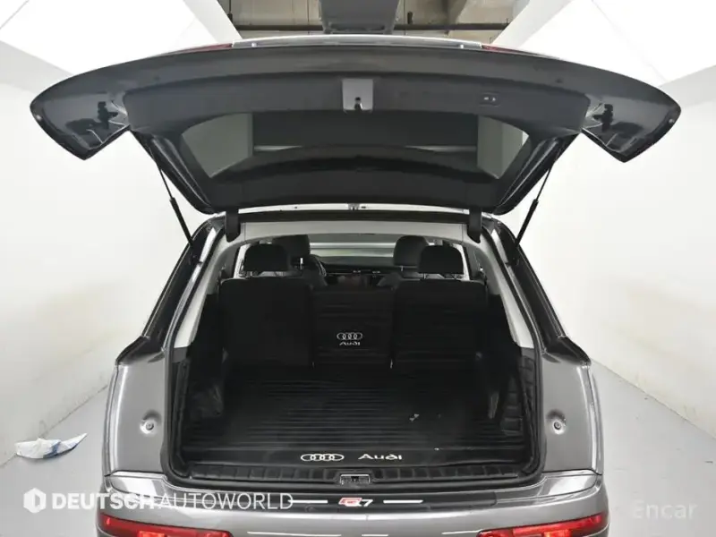 2020 Audi Q7 с пробегом 91 495 км