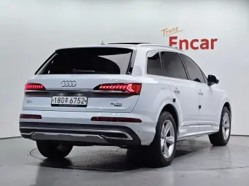 2020 Audi Q7 с пробегом 69 947 км
