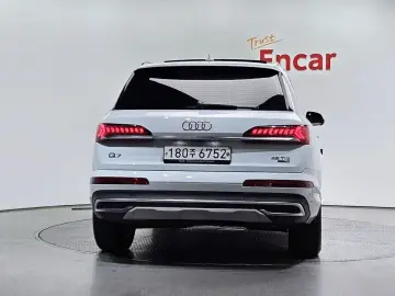 2020 Audi Q7 с пробегом 69 947 км