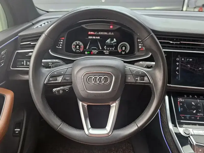 2021 Audi Q7 с пробегом 75 275 км