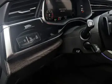 2021 Audi Q7 с пробегом 75 275 км