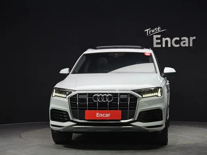 2021 Audi Q7 с пробегом 105 284 км