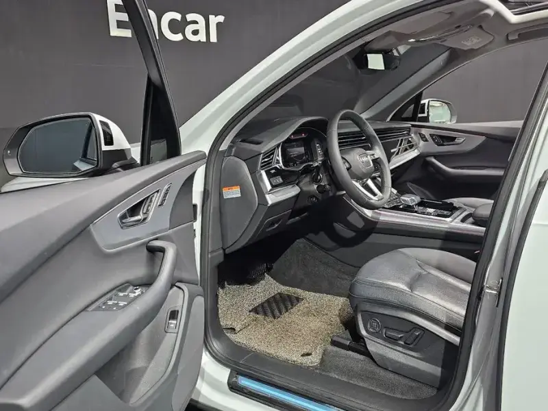 2021 Audi Q7 с пробегом 105 284 км