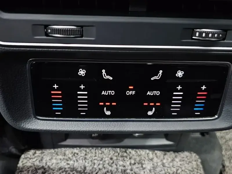 2021 Audi Q7 с пробегом 105 284 км