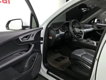 2019 Audi Q7 с пробегом 83 584 км