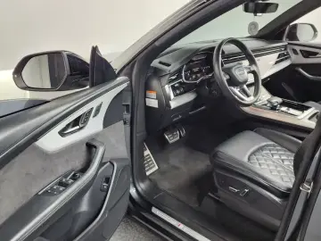 2021 Audi Q8 с пробегом 41 853 км