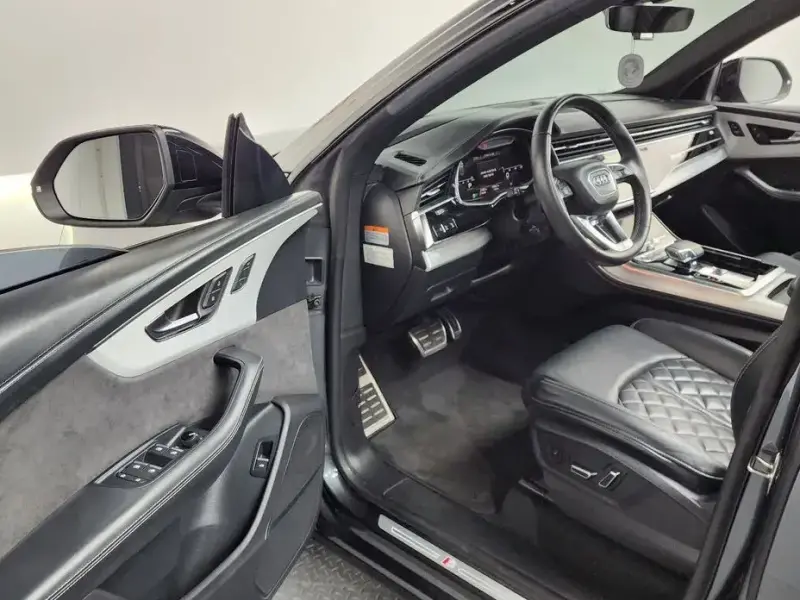 2021 Audi Q8 с пробегом 41 853 км