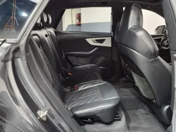 2021 Audi Q8 с пробегом 41 853 км