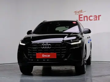 2023 Audi Q8 с пробегом 34 672 км