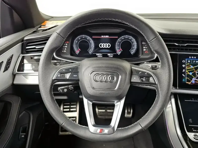 2023 Audi Q8 с пробегом 34 672 км