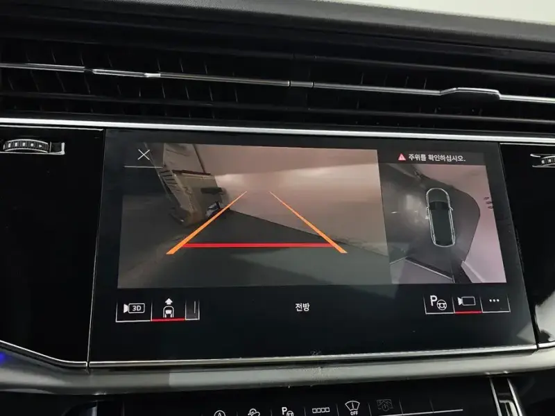 2021 Audi Q8 с пробегом 87 635 км