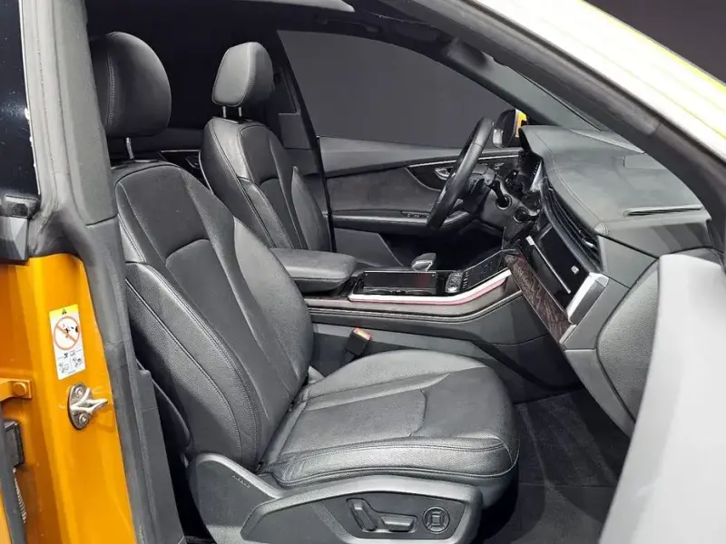 2021 Audi Q8 с пробегом 56 145 км